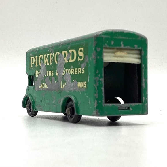Lesney Matchbox #46 Pickford Removal Van Regular Wheel 1960 - Picture 3 of 5